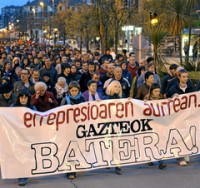 Buchmesse Durango - jugendliche solidarisieren sich mit den 32 Verhafteten Buchmesse Durango - jugendliche solidarisieren sich mit den 32 Verhafteten